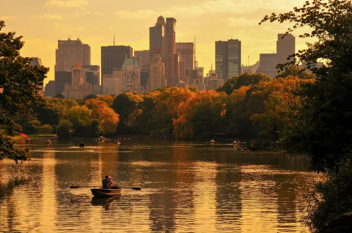 Date Night Ideas in NYC - Image by Pedro Carrilho / Shutterstock.com