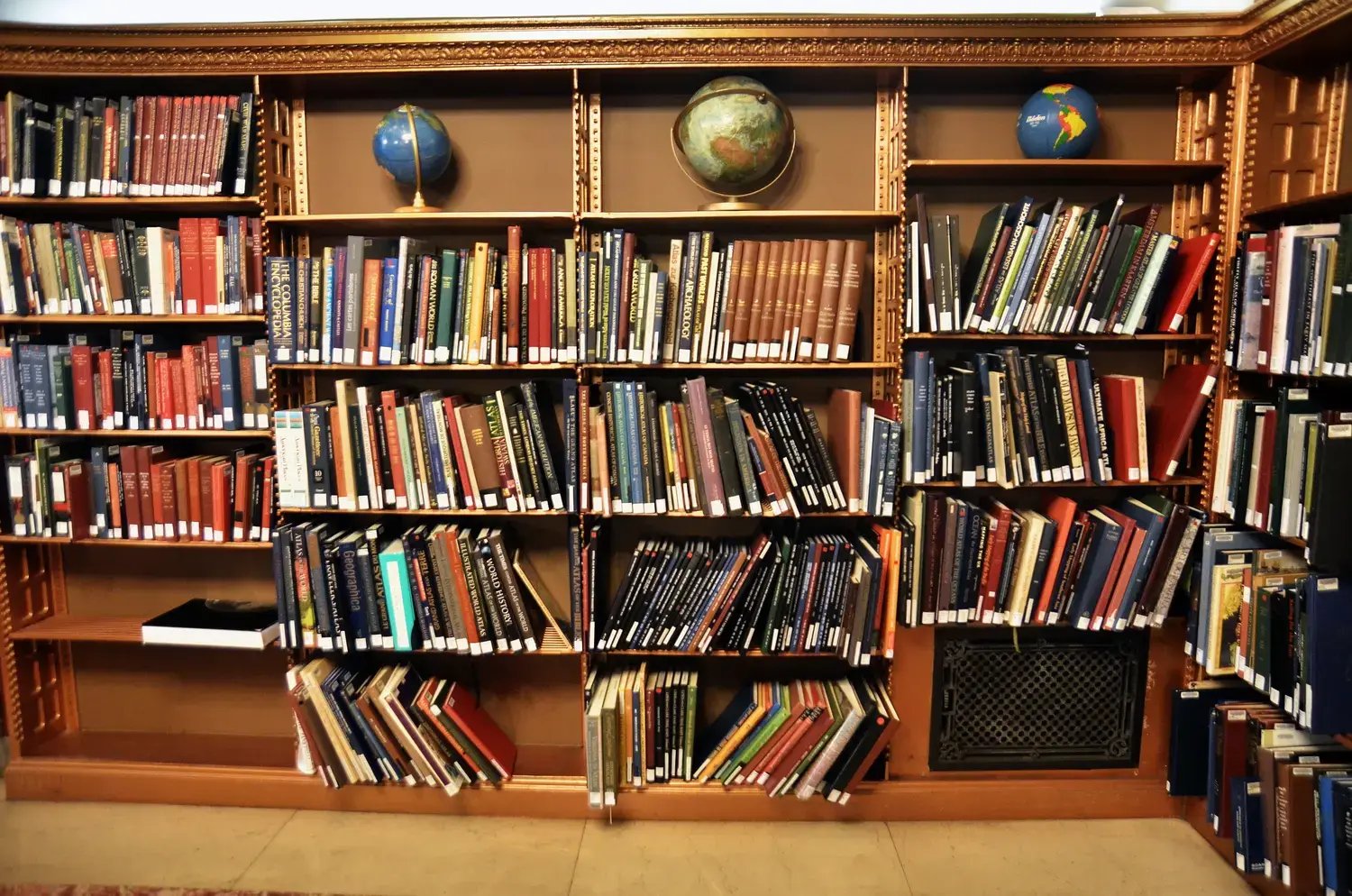 New York Public Library - Image by Daniel L. Locke / Shutterstock.com