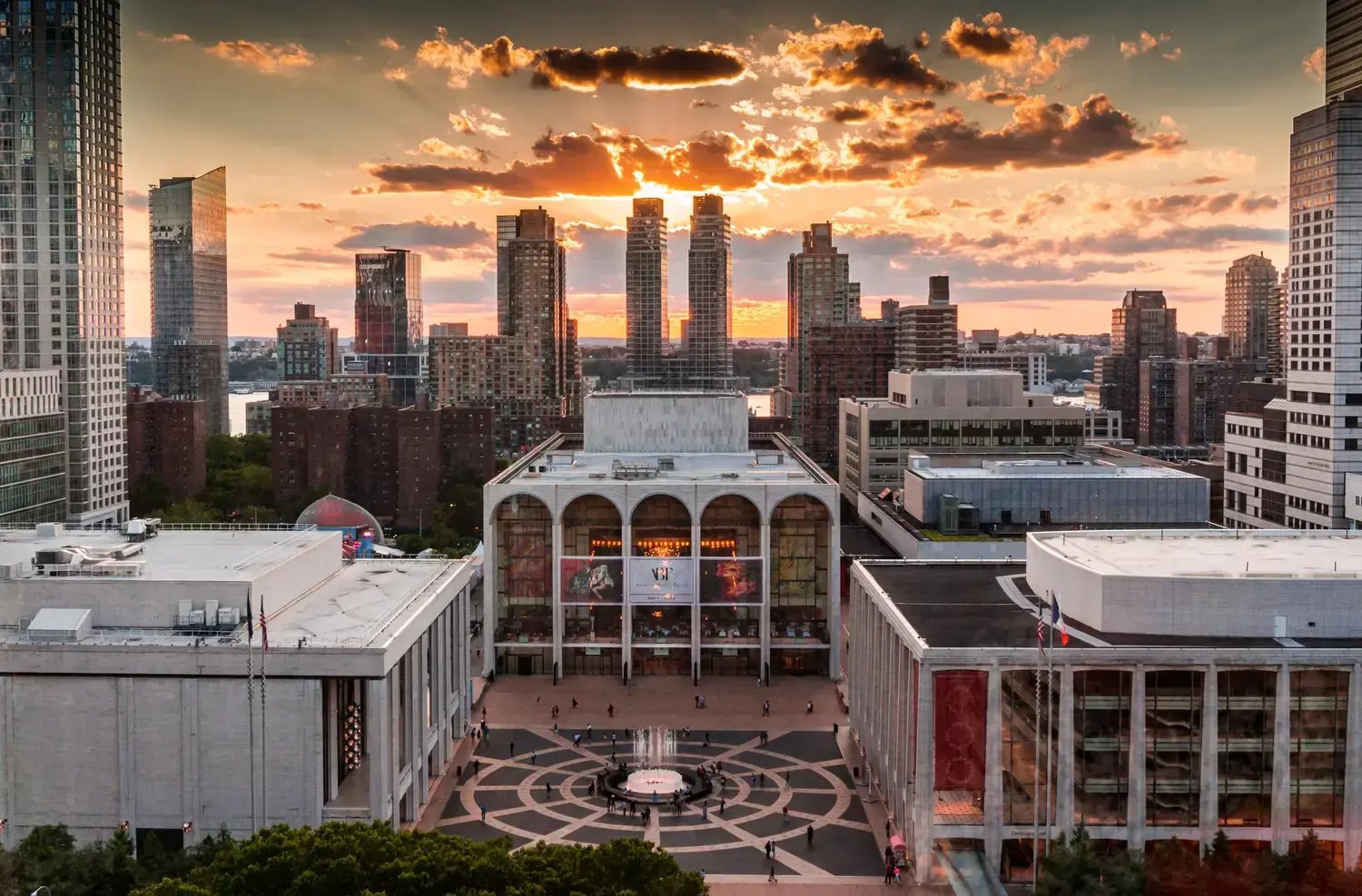 Lincoln Center - Image 2 by Eileen_10 / Shutterstock.com